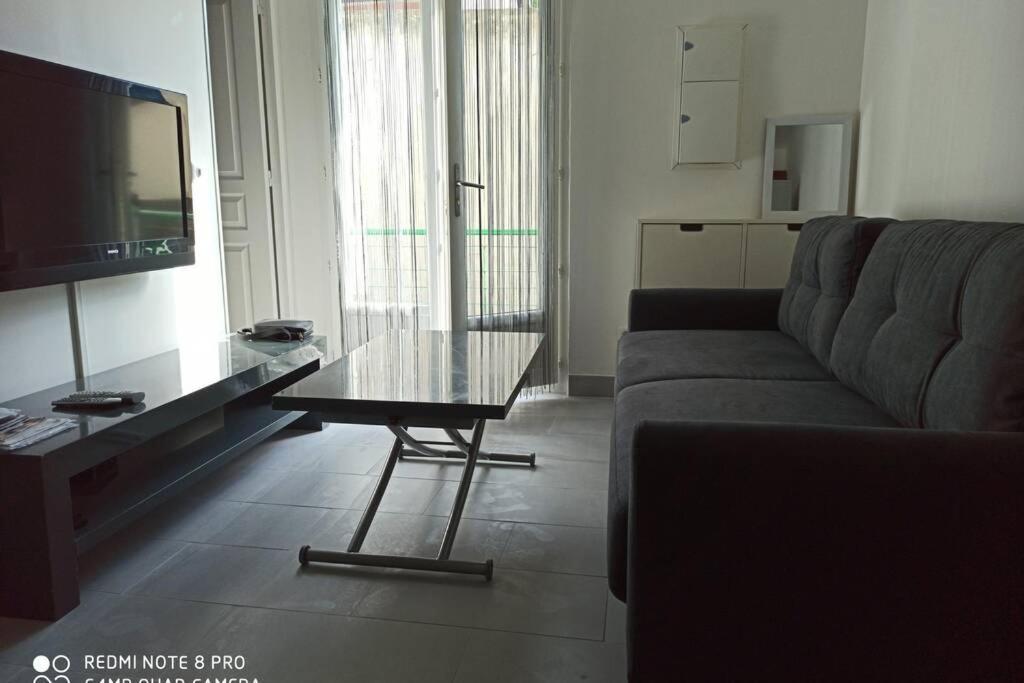 Charmante Maisonnette Aux Portes De Paris Сент-Уан Экстерьер фото